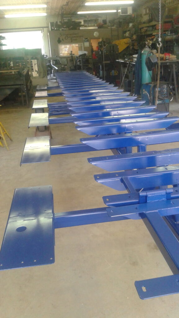 manufacture picnic table